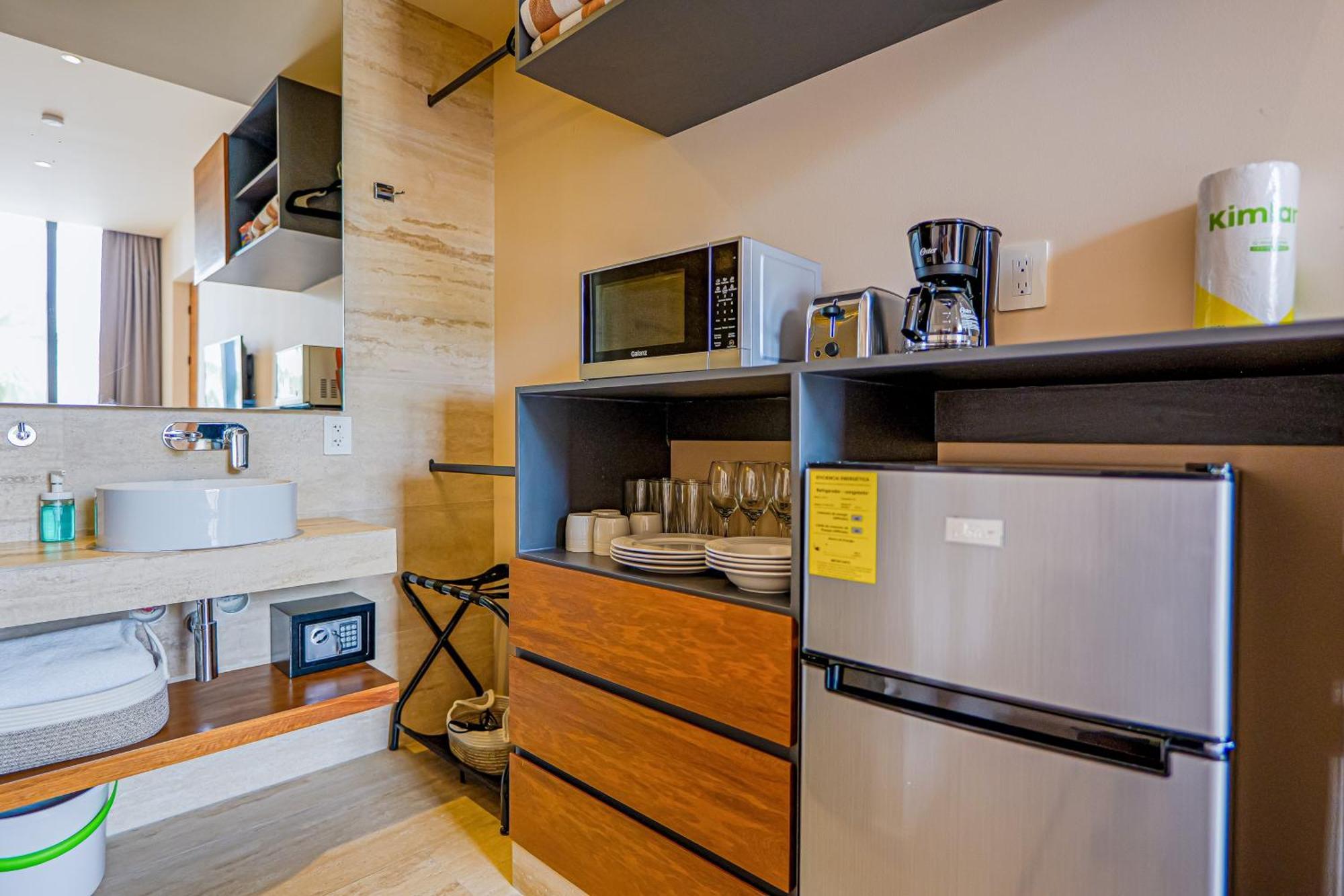 Hotel Ceren Luxury # 203b Playa del Carmen
